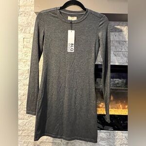 New with tags BLQ‎ Basic Gray size 0 long sleeve dress